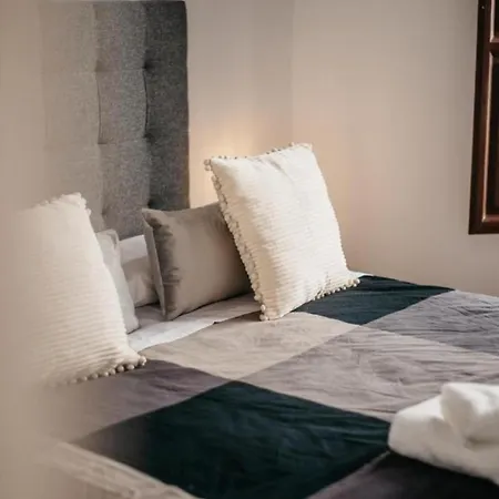 Dreamstay - Oficios * Granada